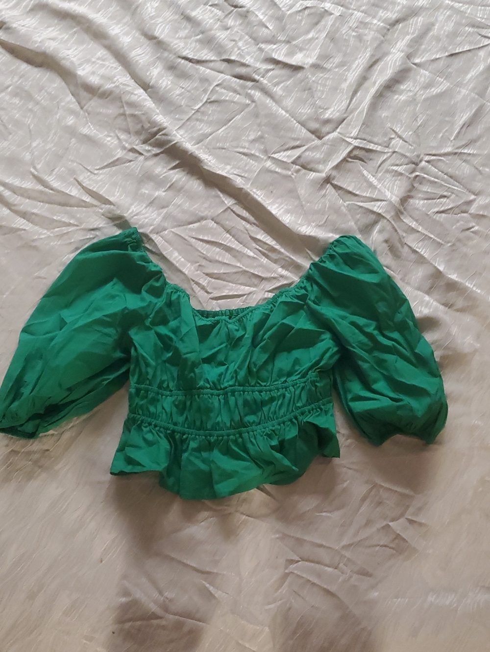 💚 Hudson North Green Off-Shoulder Smocked Peplum Blouse